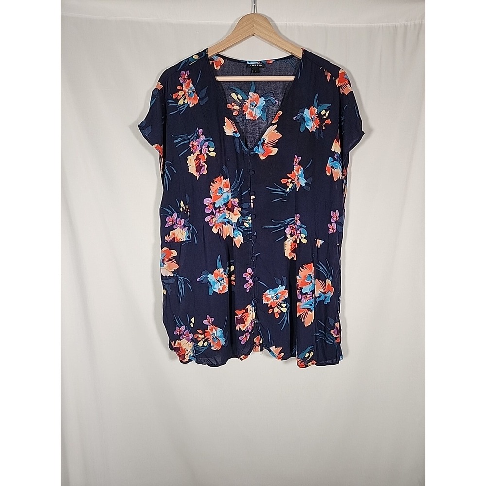 Torrid Challis Fit and Flare Button-Front Pleated Navy Floral Blouse Womens 1 XL